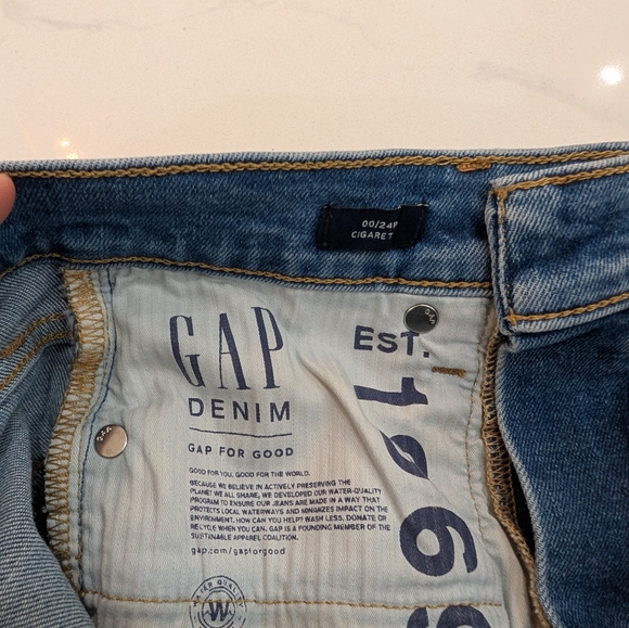 GAP High Rise Cigarette Raw Hem Jeans Size 24P - Picture 6 of 8
